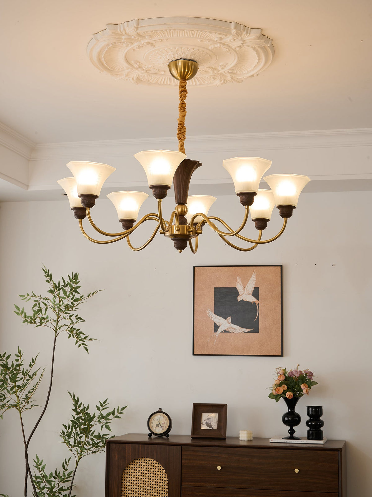 Octavia Modern Wood and Glass Chandelier, Eight-Light Gold Accent Pendant for Dining Room and Living Room