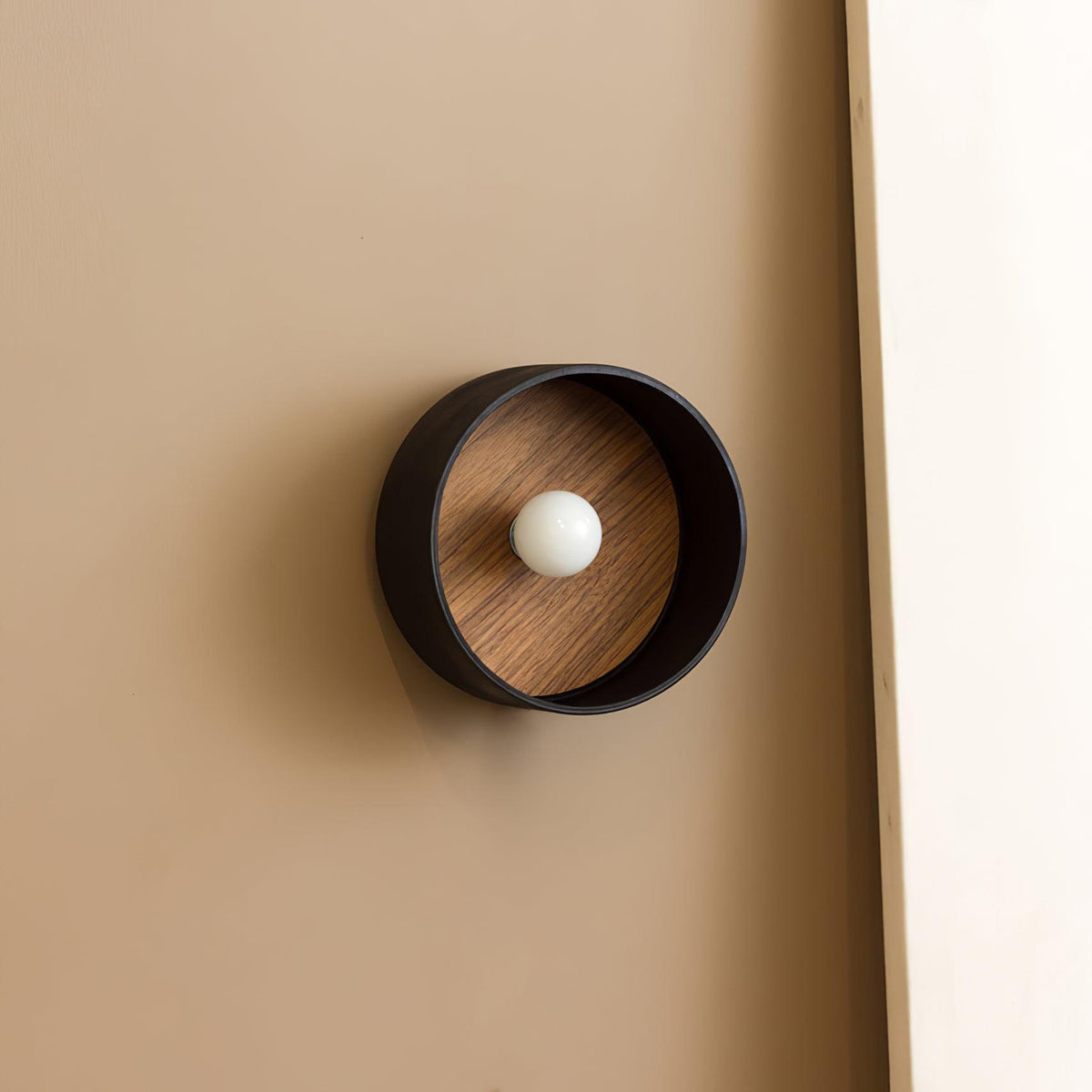odis-sconce