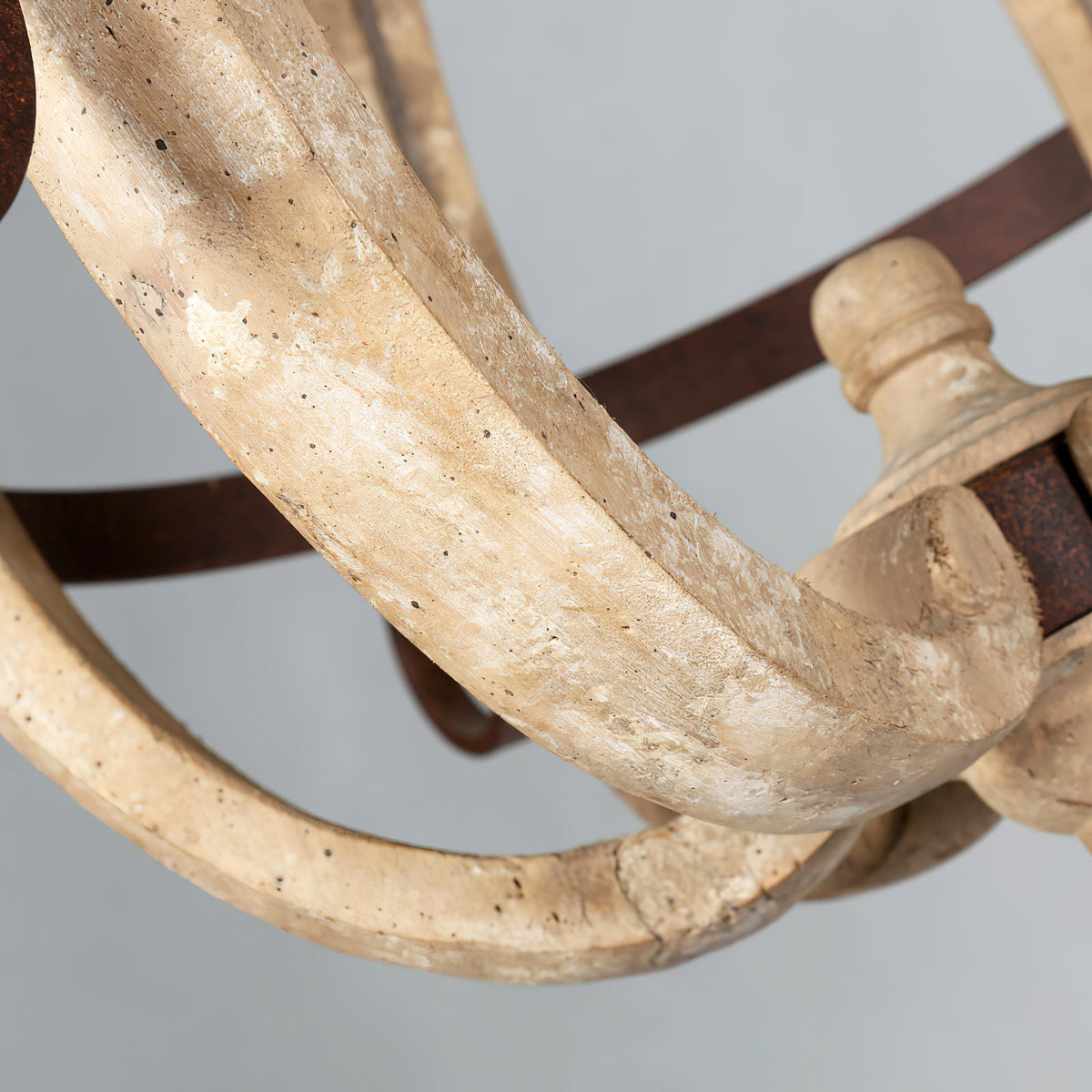 odum-traditional-chandelier