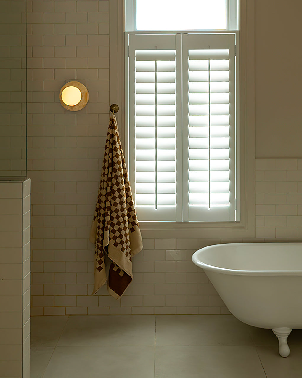 onyx-krema-wall-lamp