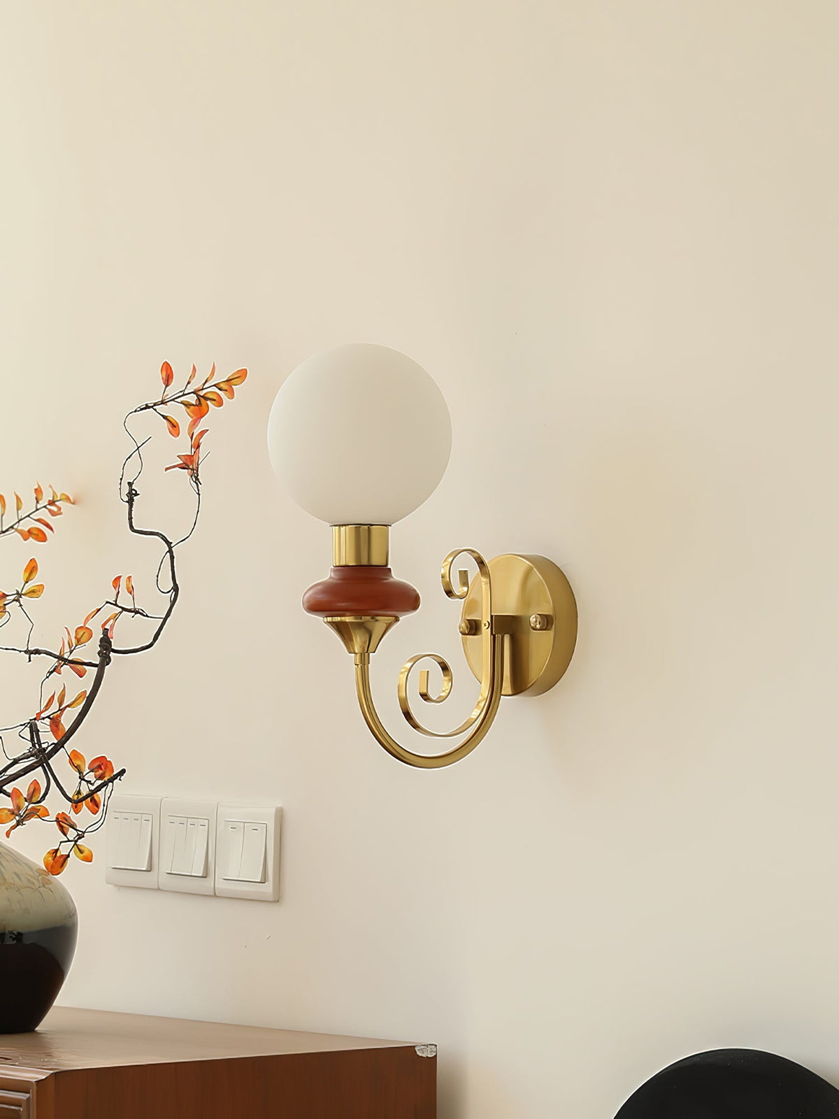 Onyx Plug-in Wall Sconce with Green Glass Shade in Gold Finish