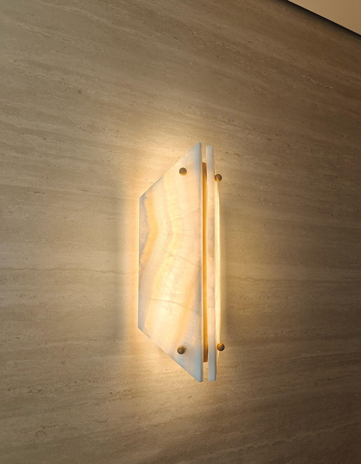 Onyxa Crest Alabaster Wall Sconce – Modern LED Wall Light for Bedroom & Living Room
