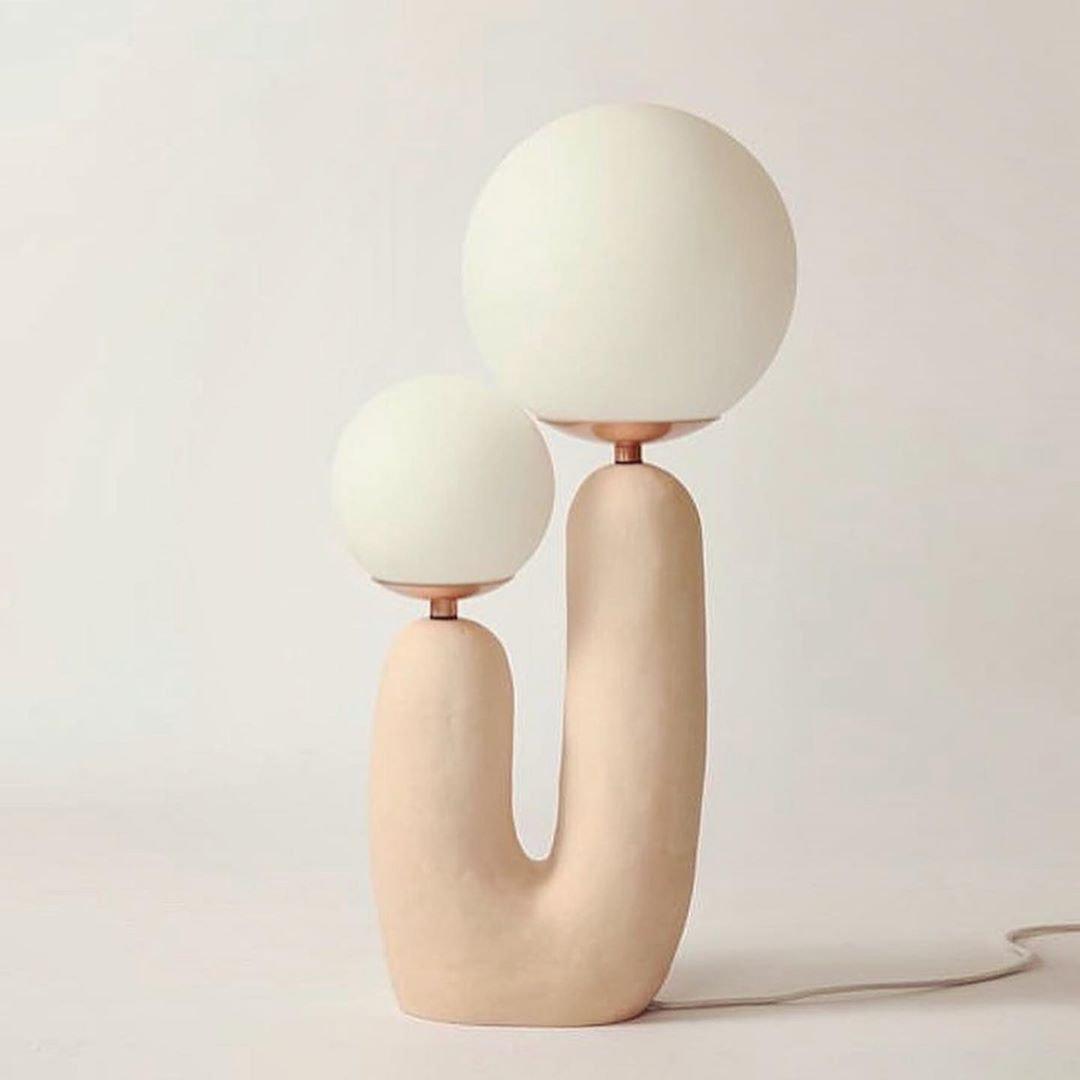 Oo_Smooth_Table_Lamp