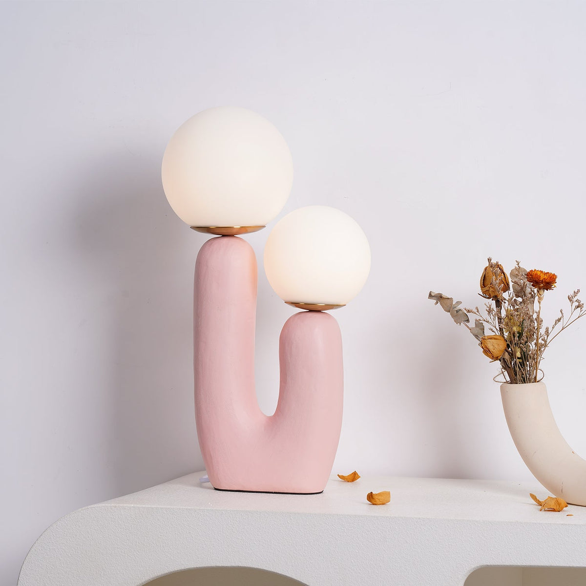 Oo Resin Table Lamp