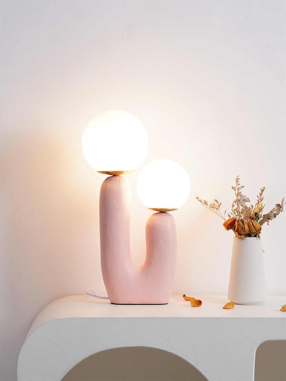 Oo Resin Table Lamp