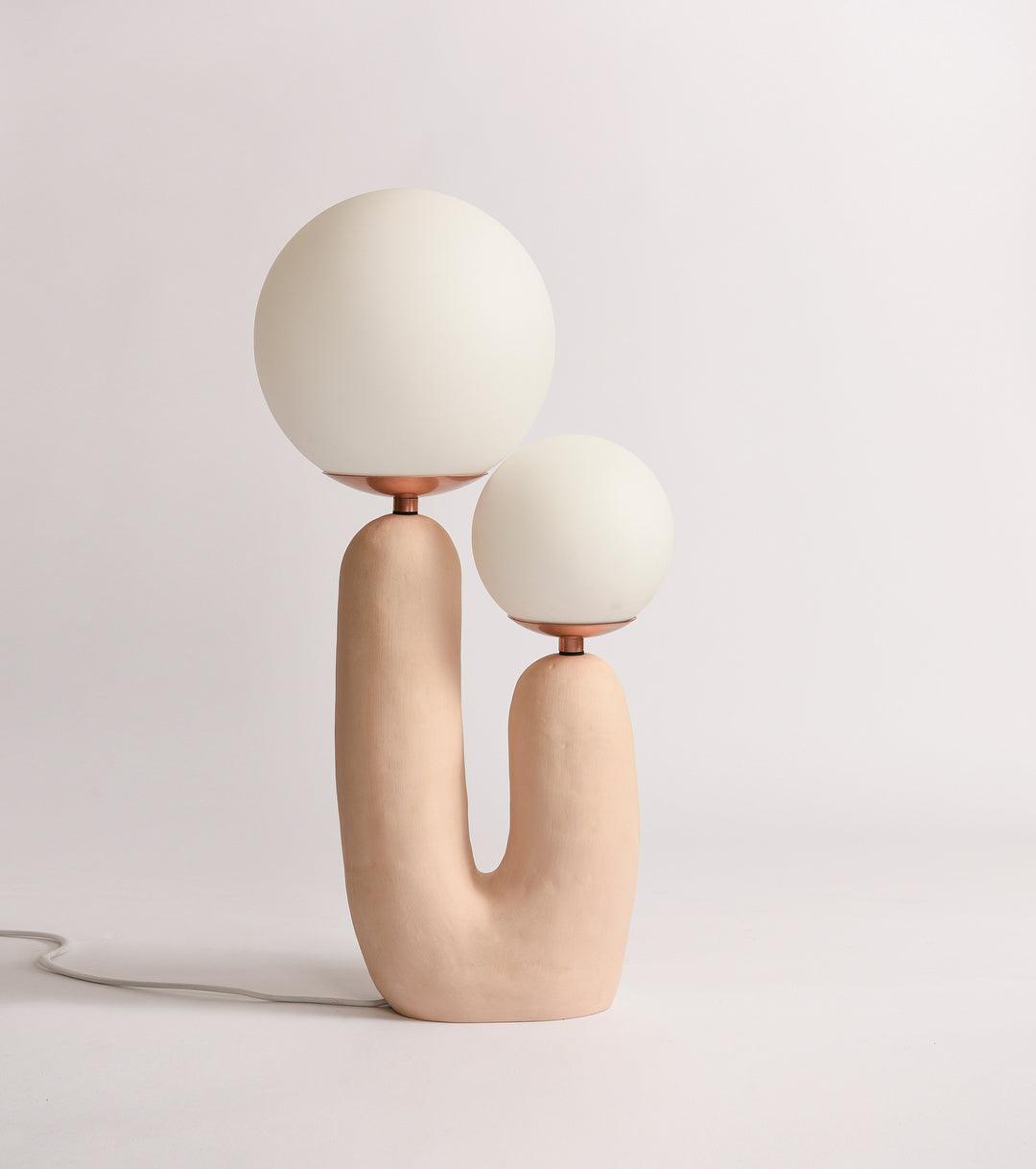 Oo_Smooth_Table_Lamp