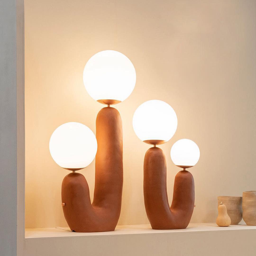 Oo_Smooth_Table_Lamp