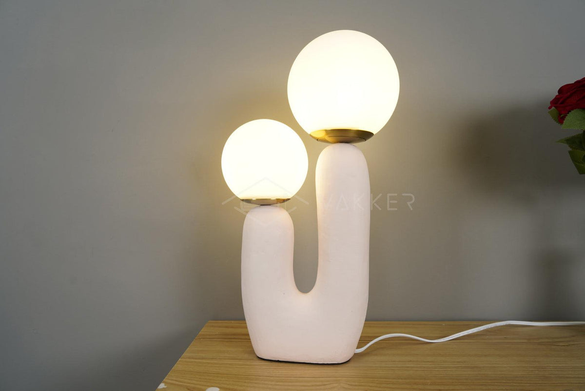Oo_Rough_Table_Lamp