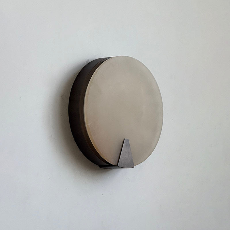 ophelia-alabaster-round-sconce