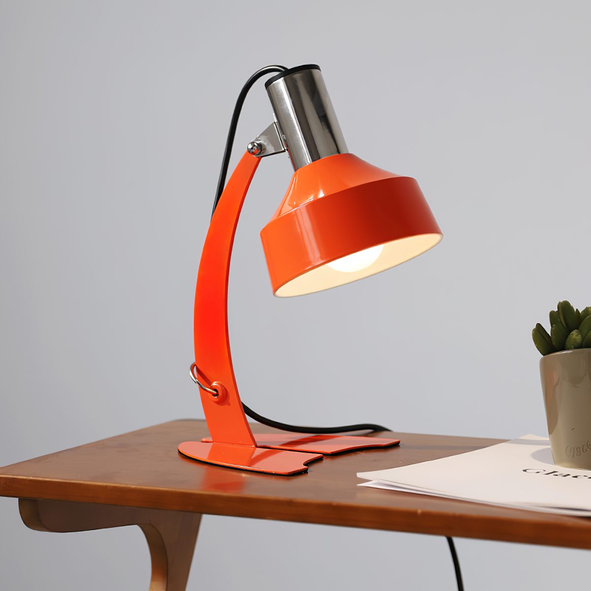 Orange Daffy Table Lamp