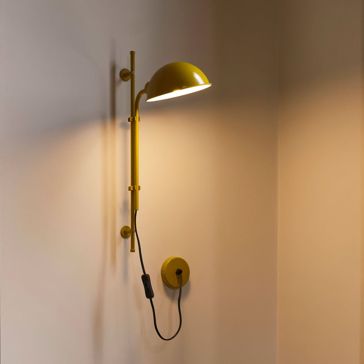 orbis-wall-lamp