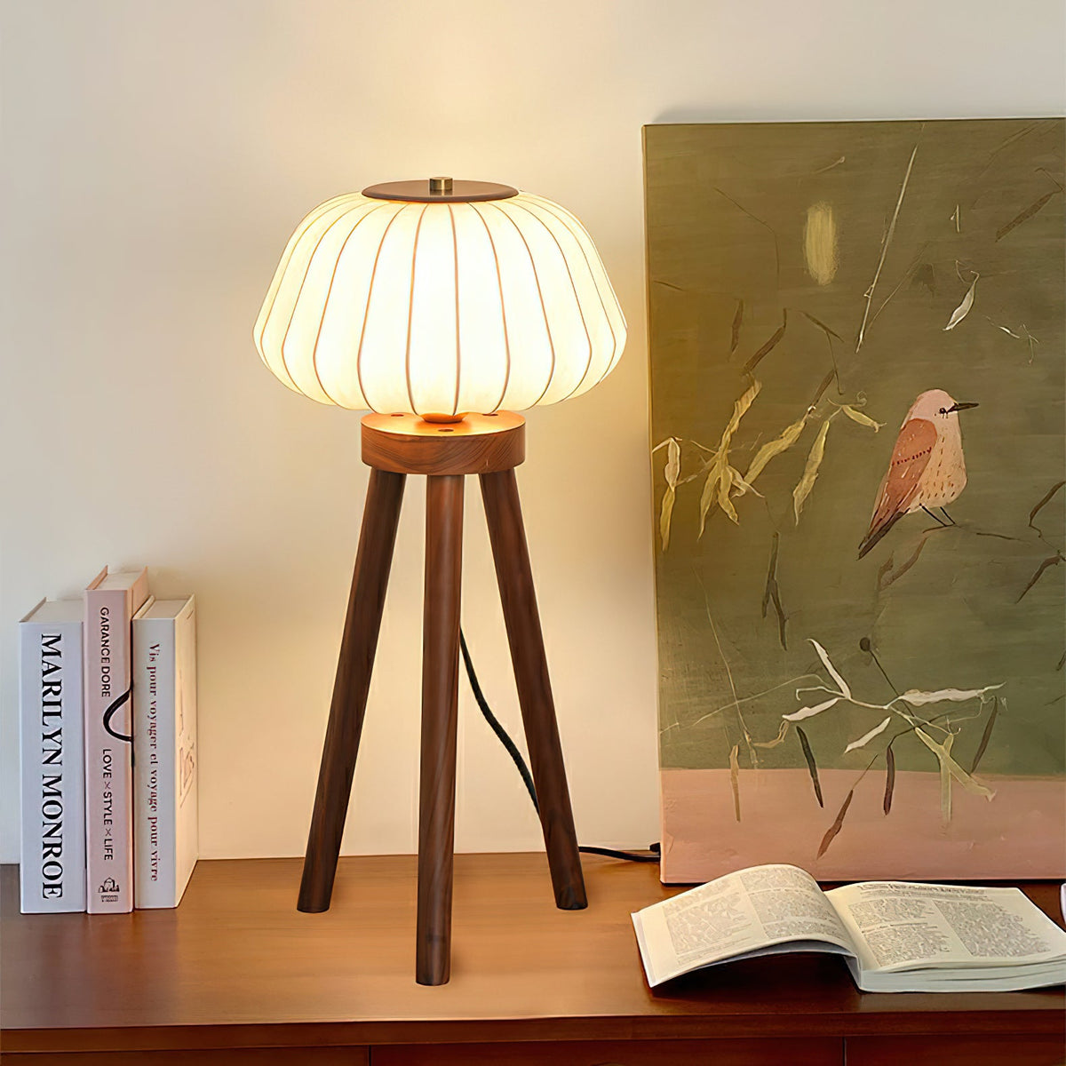 orbit-tripod-table-lamp