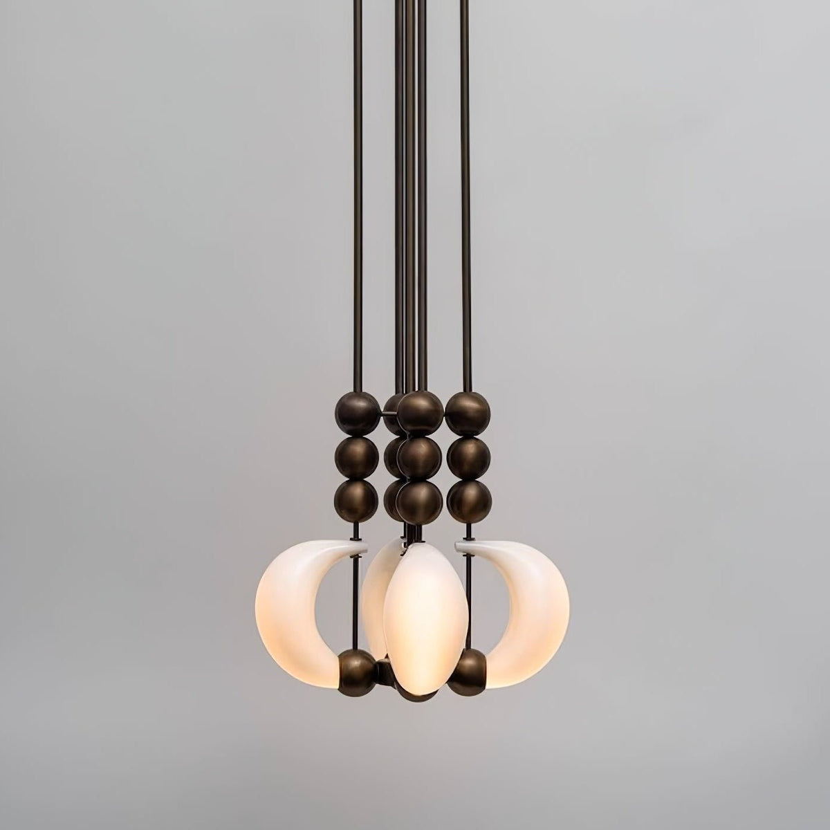 Orbitaler Pendant Light – Modern Glass Chandelier for Dining and Living Spaces