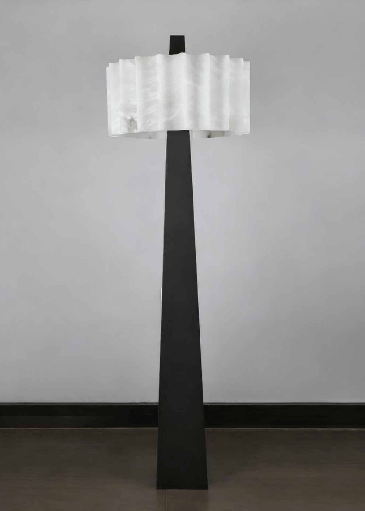 Origami Pleat Alabaster Floor Lamp – Modern Sculptural Lighting