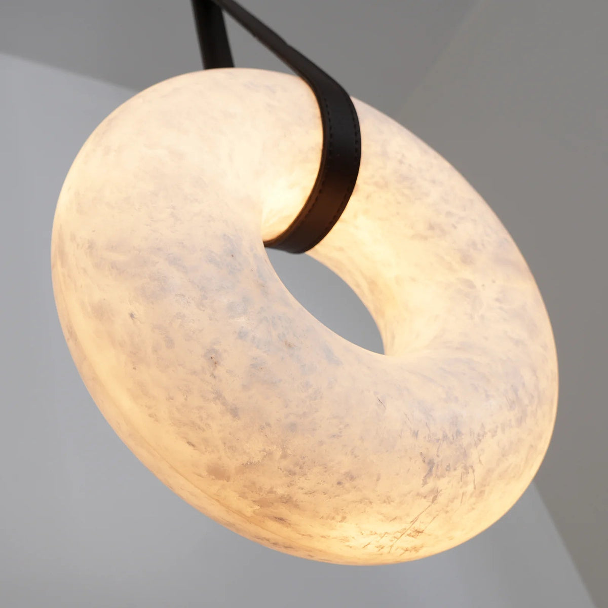 oslo-alabaster-pendant-lamp