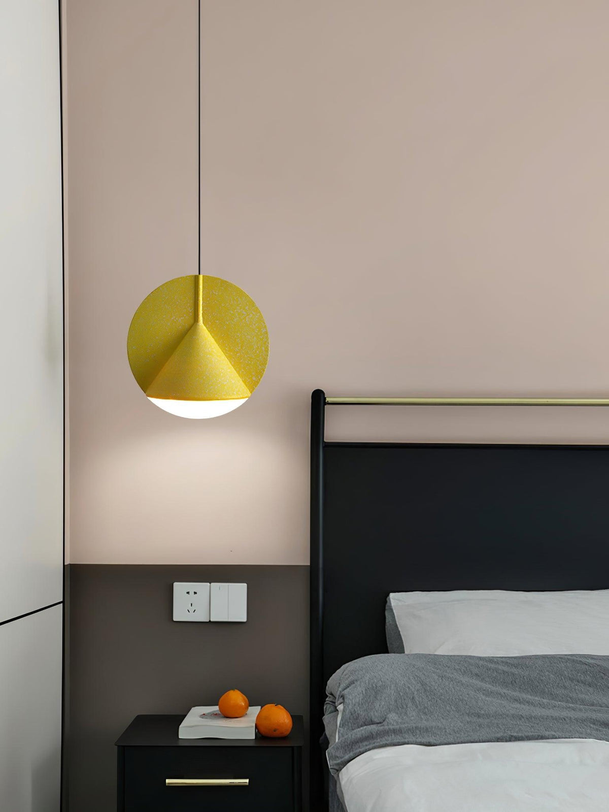 ossa-resin-pendant-lamp