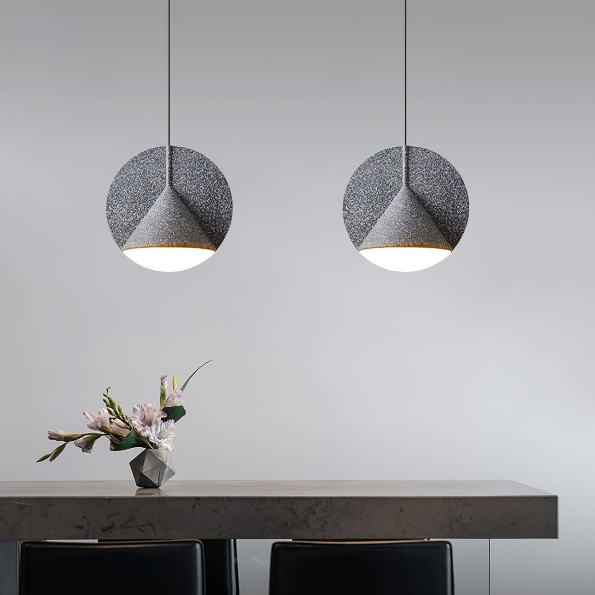 ossa-resin-pendant-lamp