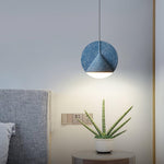 ossa-resin-pendant-lamp
