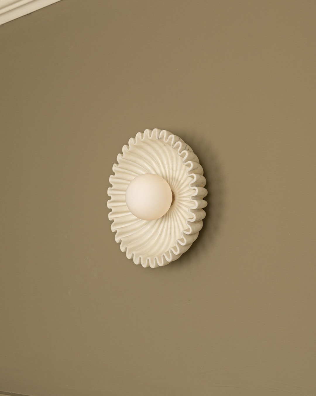 ostro-marble-wall-lamp