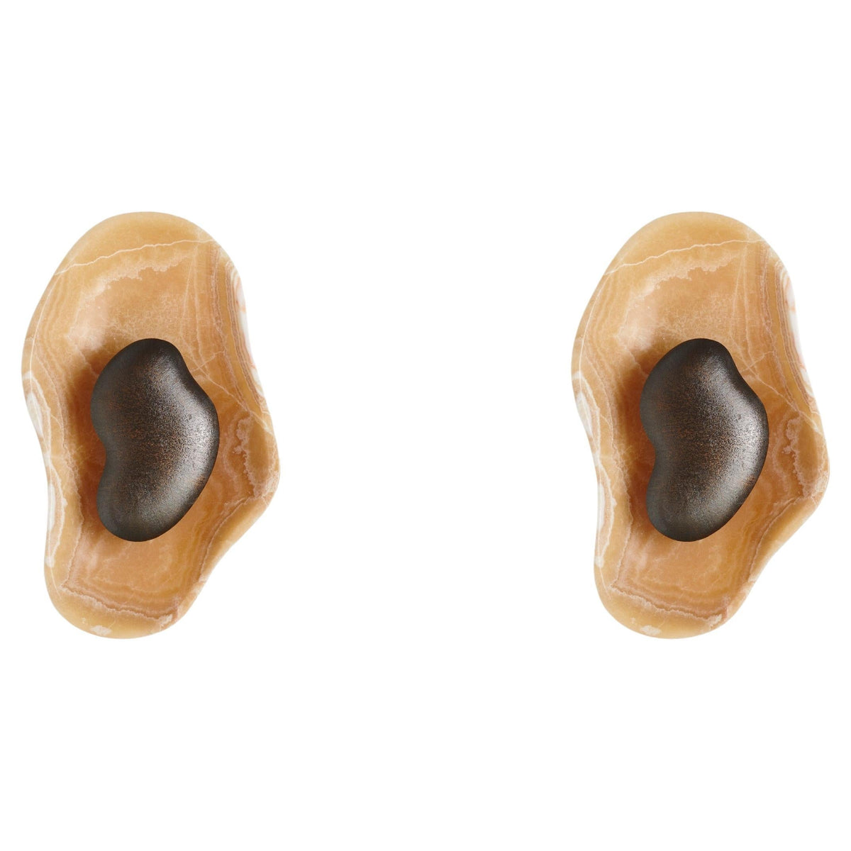 oyster-hammered-onyx-sconce