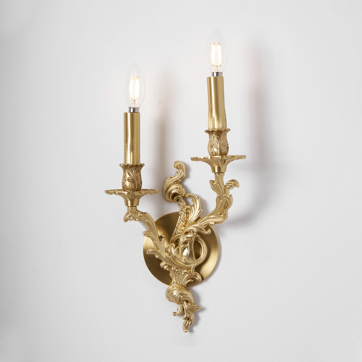 palace-wall-light