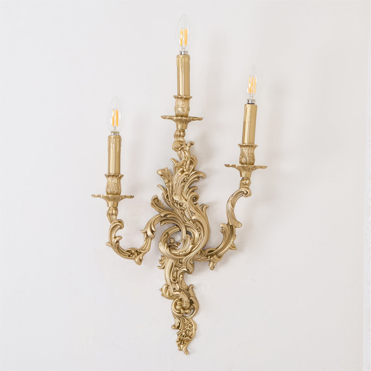 palace-wall-light