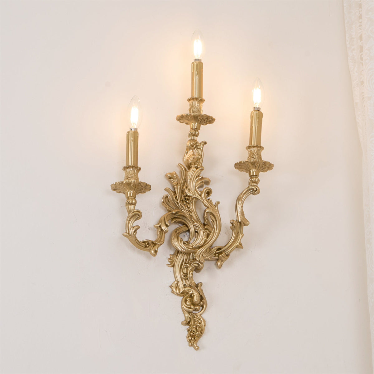 palace-wall-light