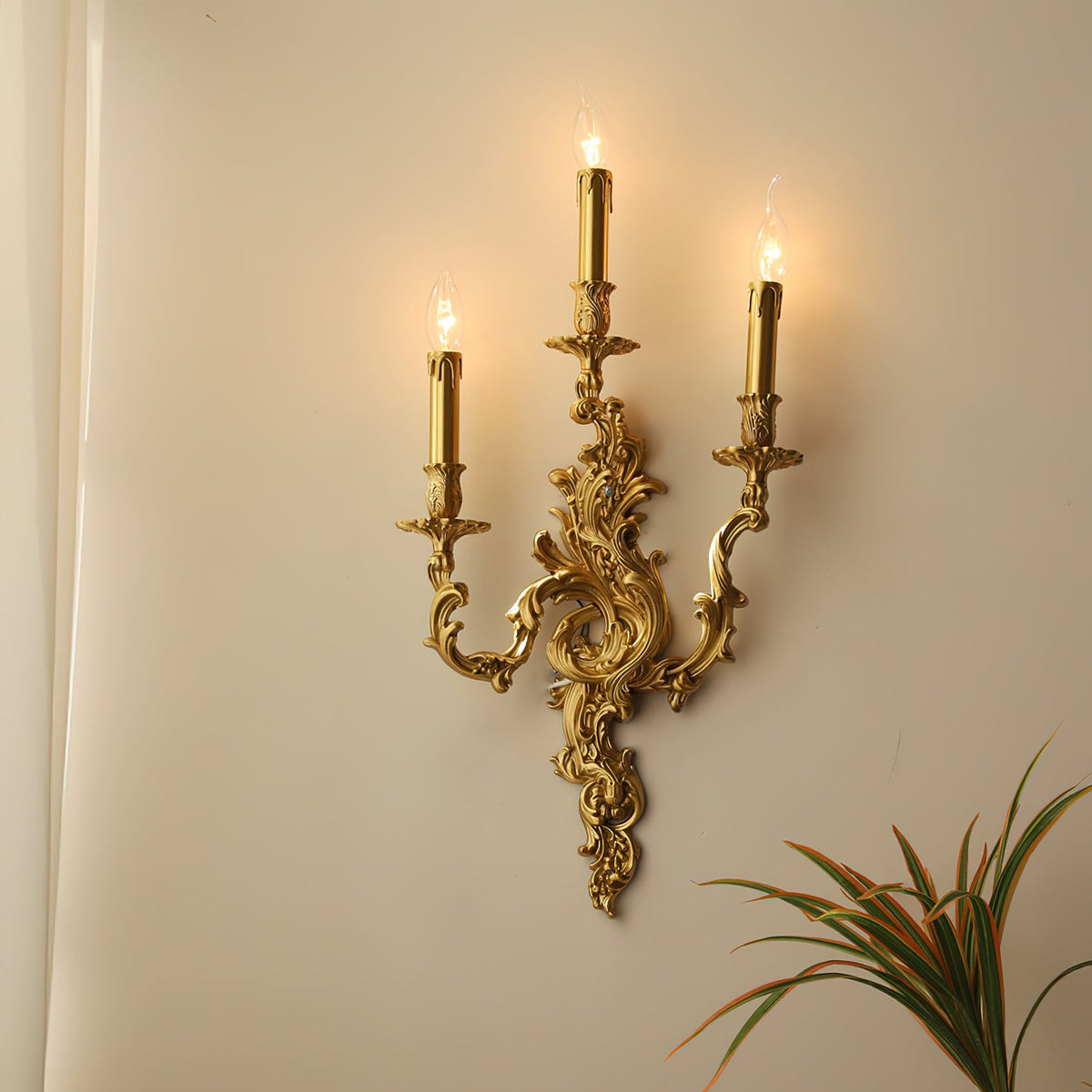 palace-wall-light