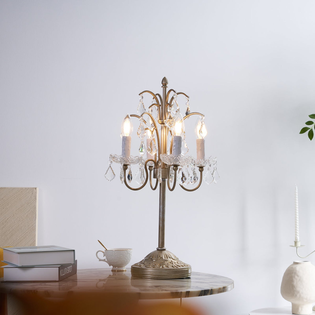 palais-crystal-table-lamp