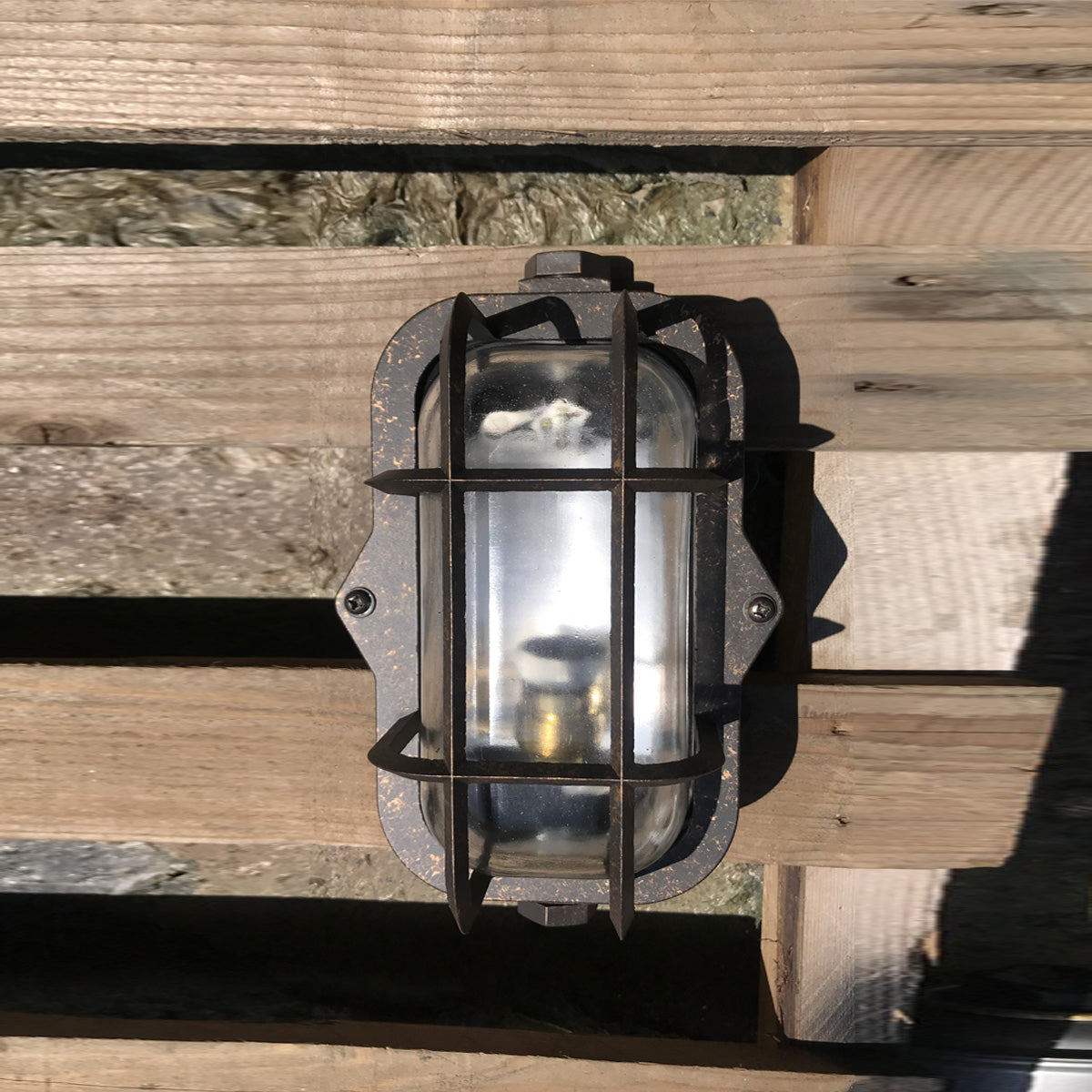 hamilton-wall-light