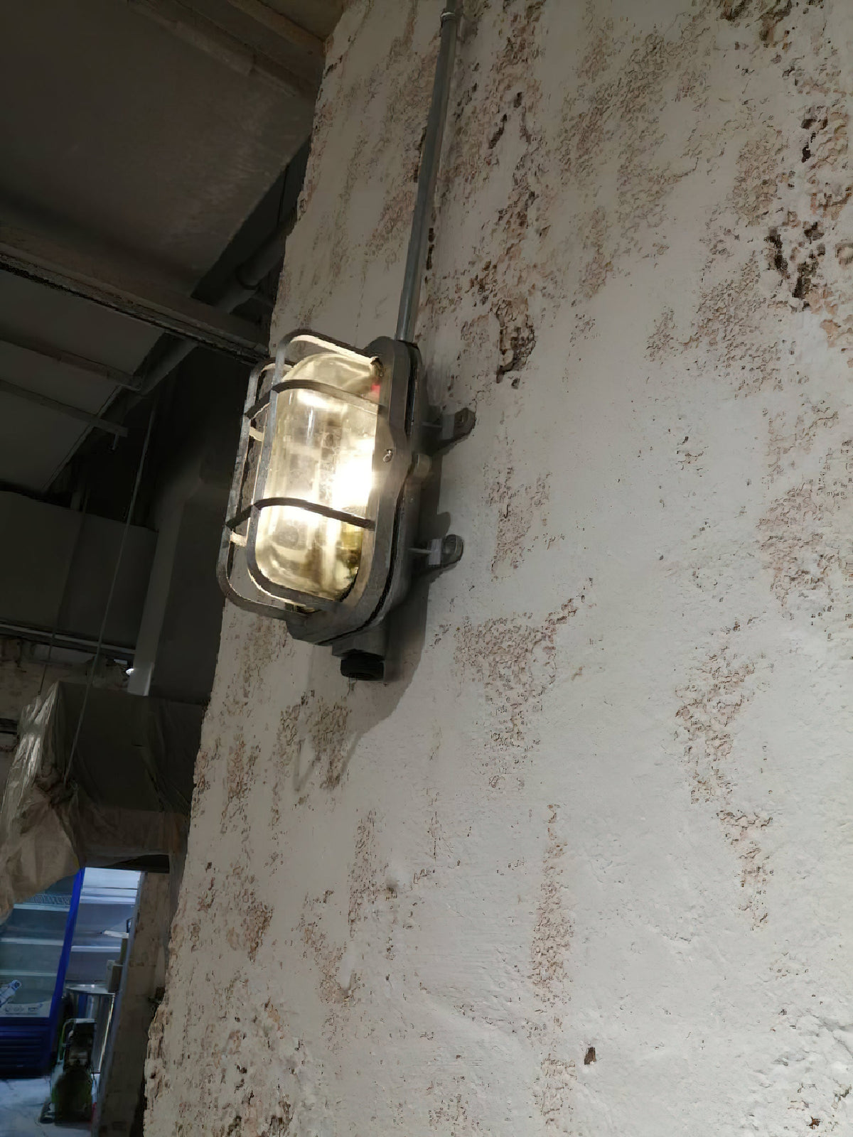 hamilton-wall-light