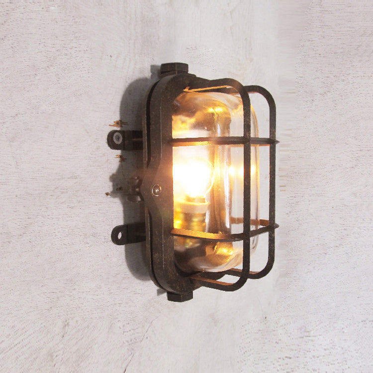 hamilton-wall-light
