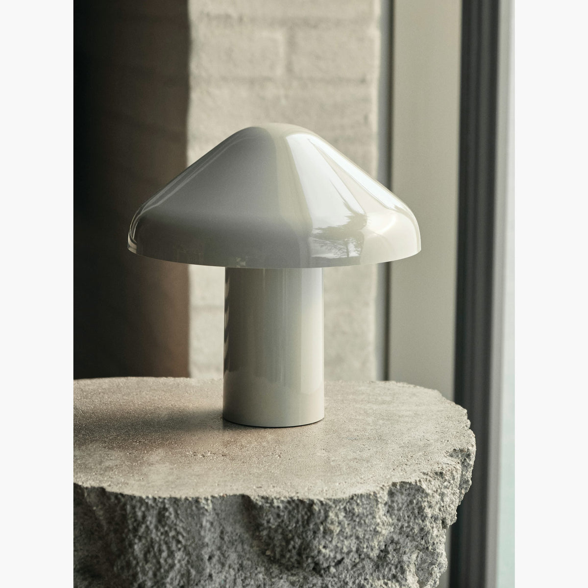 pao-portable-table-lamp