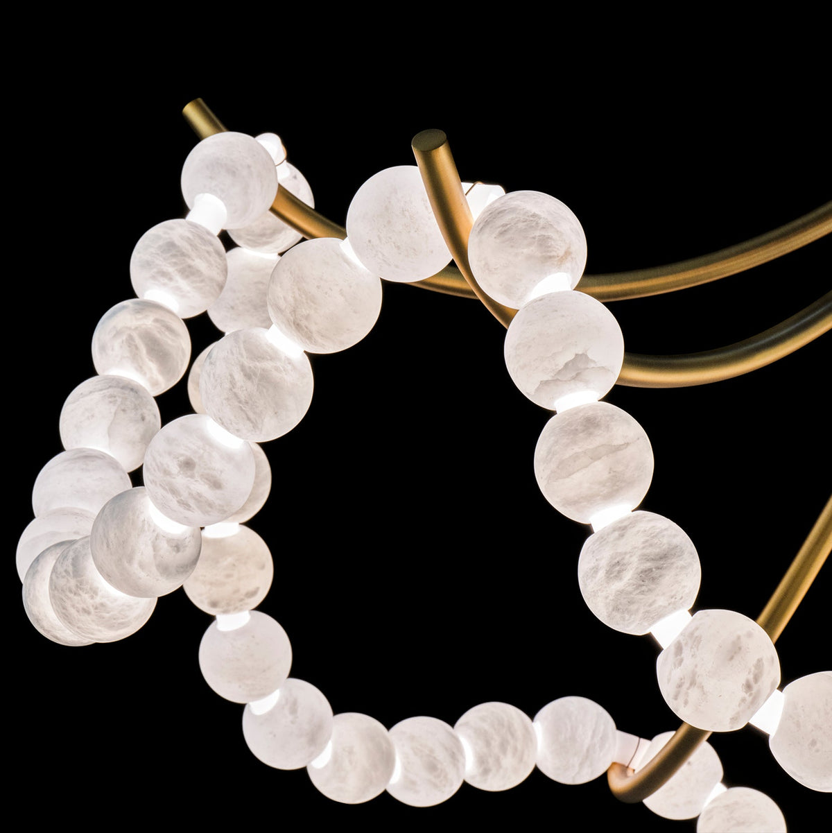 parel-chandelier
