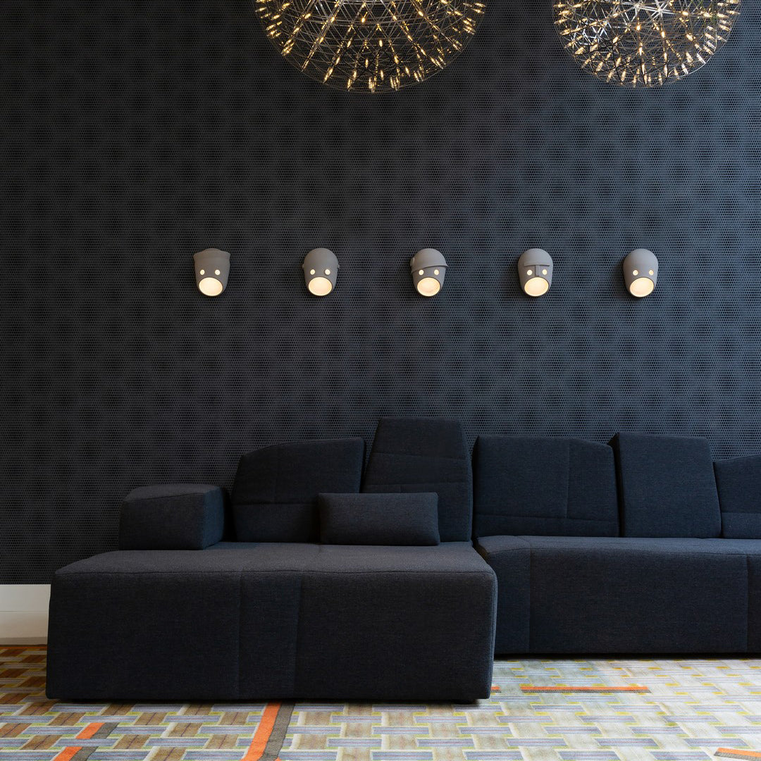 party-wall-lamp