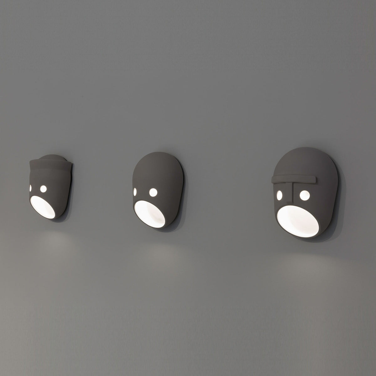 party-wall-lamp