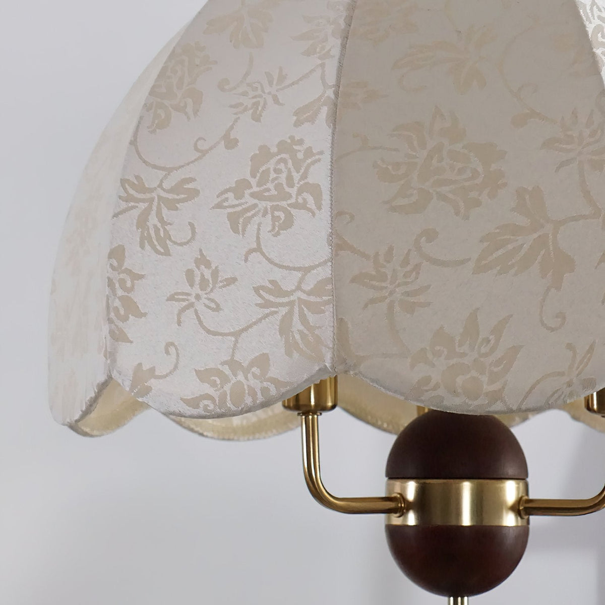 Pastoral Scallop Pendant Lamp