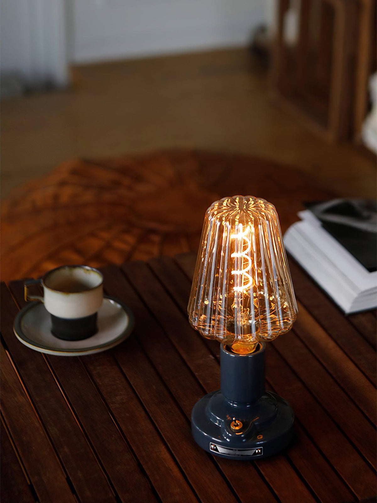 Pastry Built In Battery Table Lamp