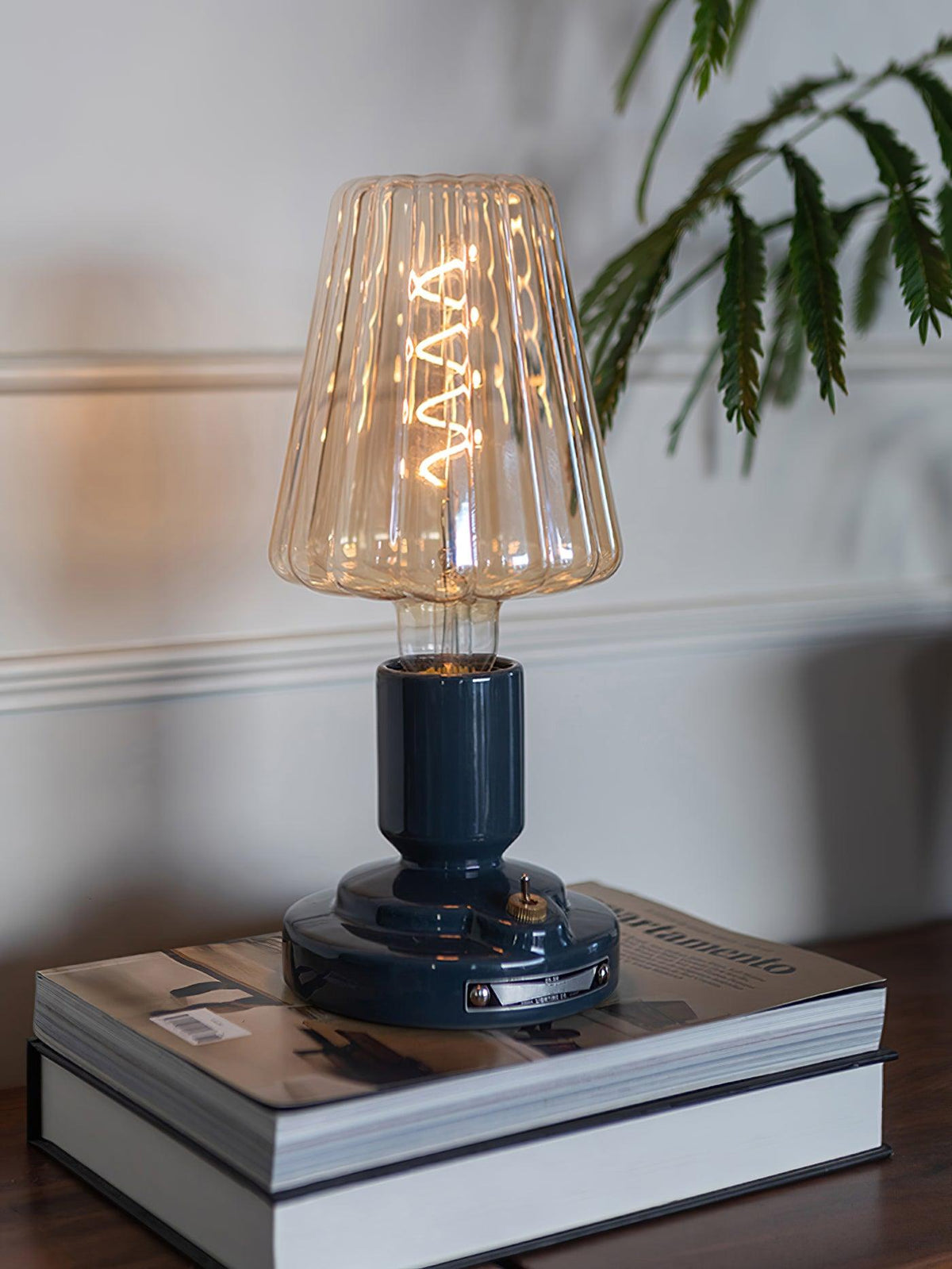 Pastry Built In Battery Table Lamp