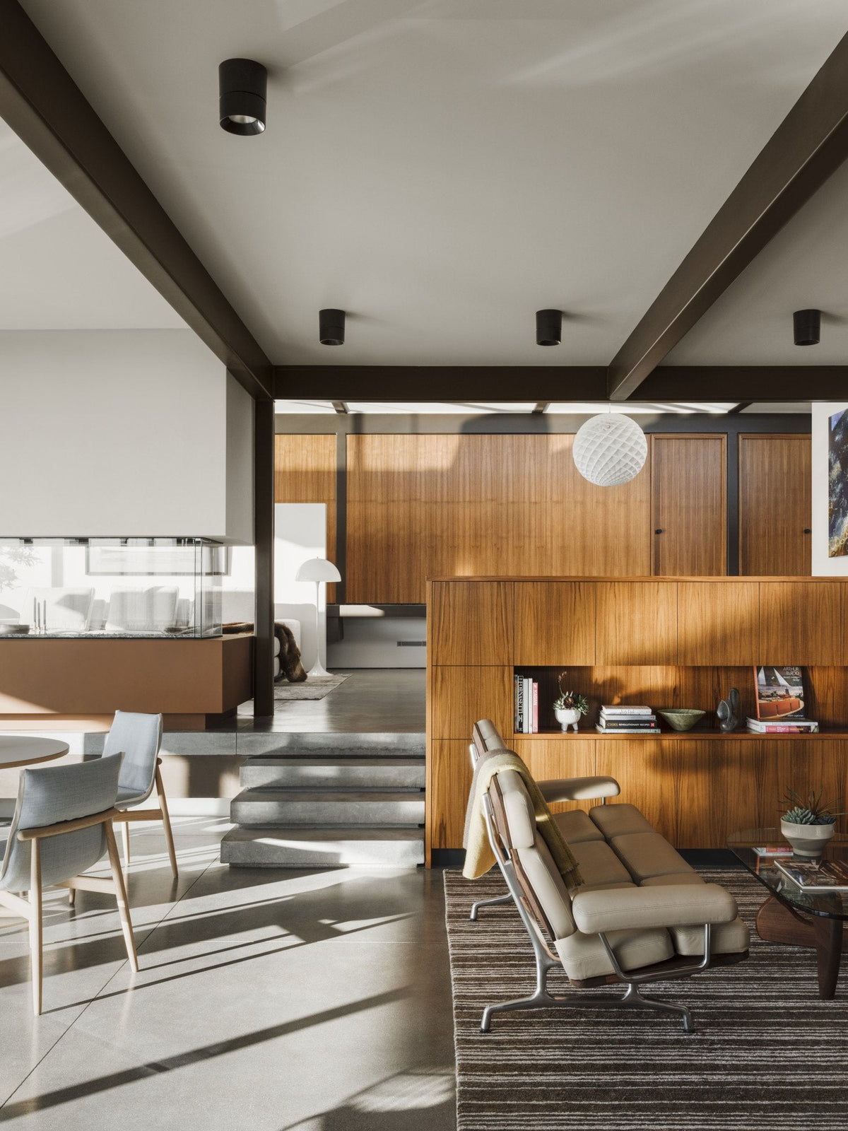 Patera Pendant Light