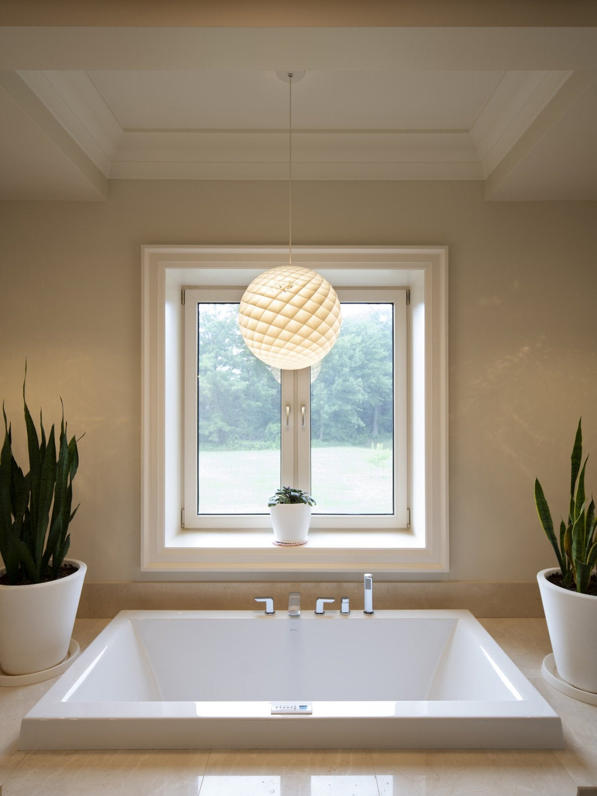 Patera Pendant Light