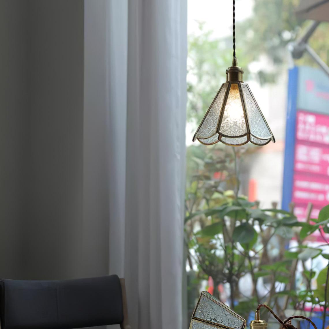 Patterned_Glass_Pendant_Lamp_1