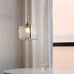 Patterned_Glass_Pendant_Lamp_1