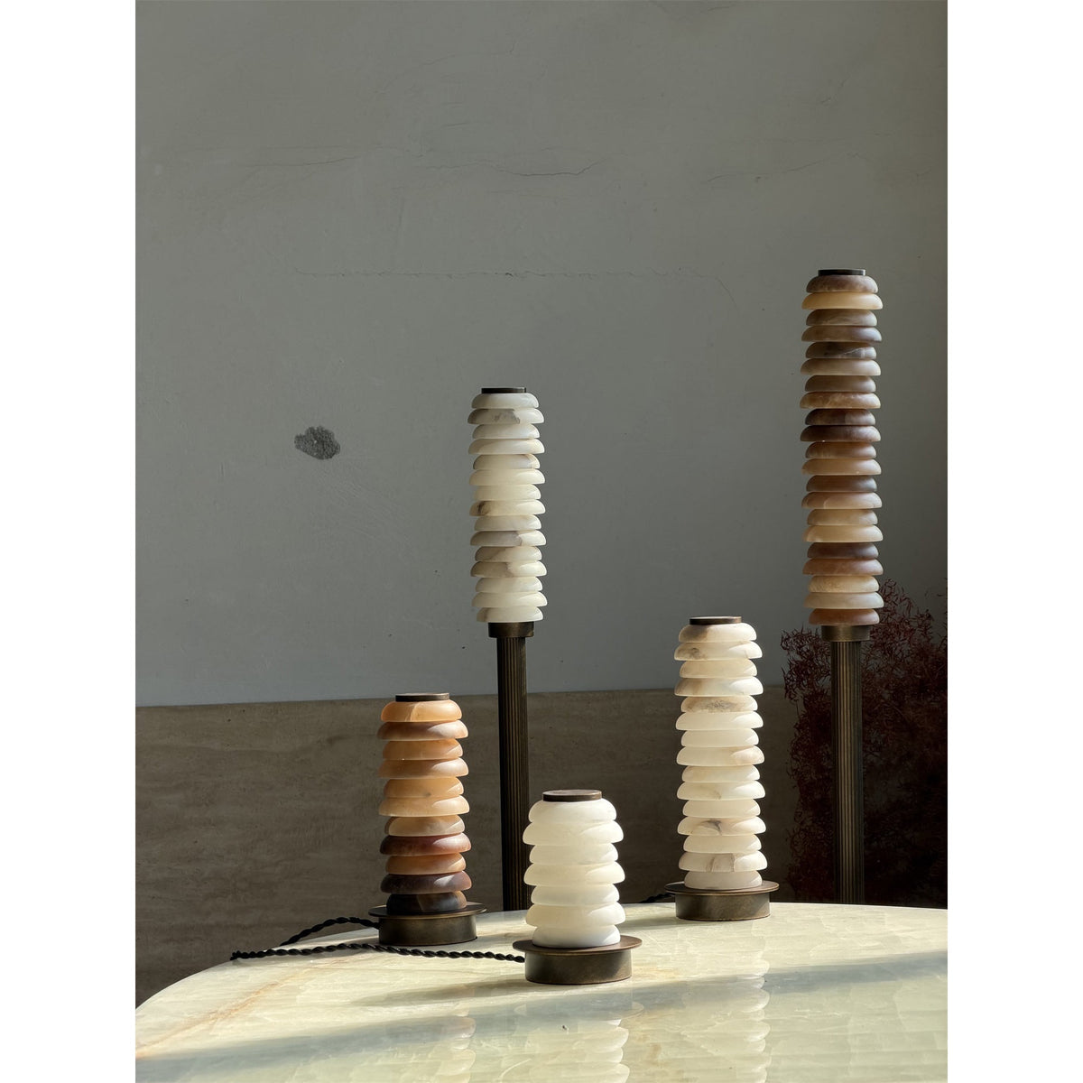 payson-alabaster-table-lamp