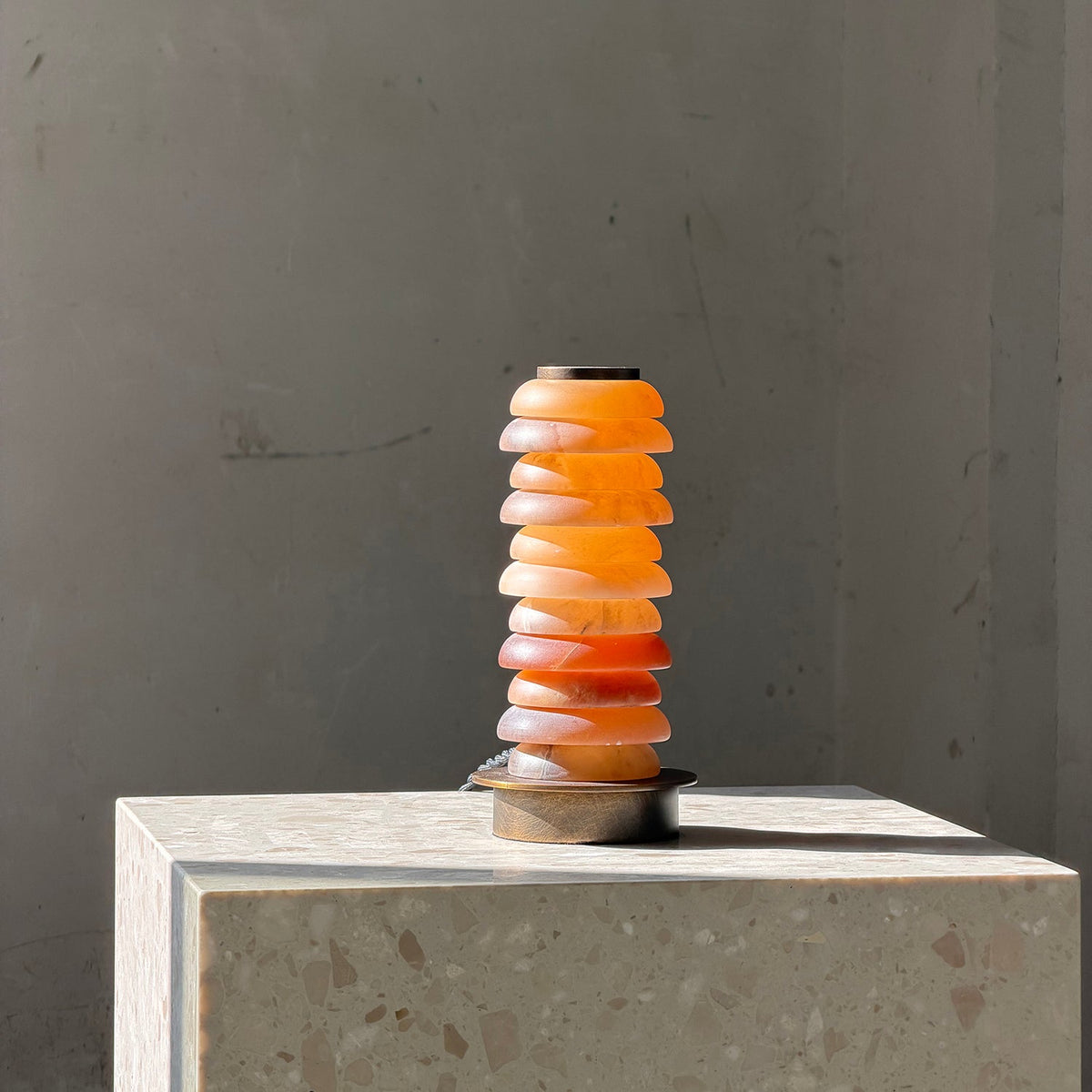 payson-alabaster-table-lamp
