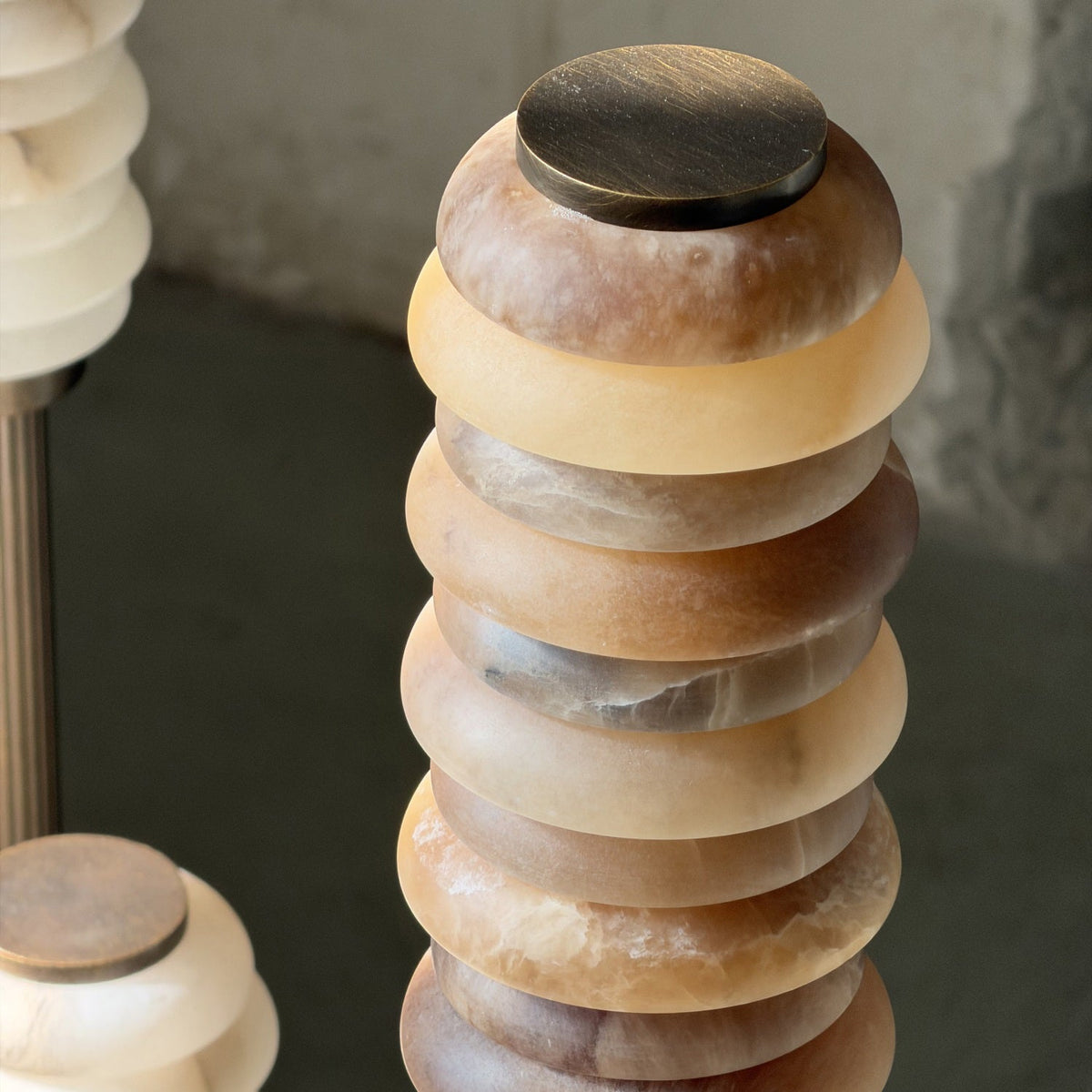 payson-alabaster-table-lamp