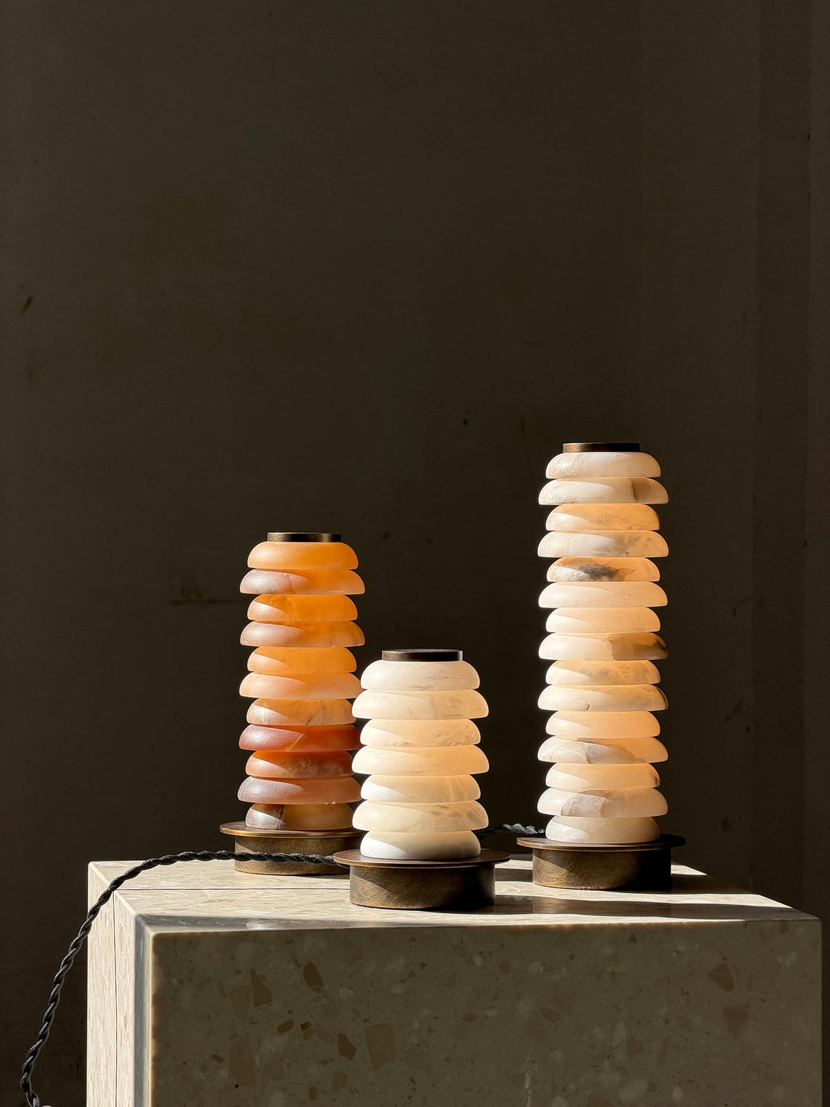 payson-alabaster-table-lamp