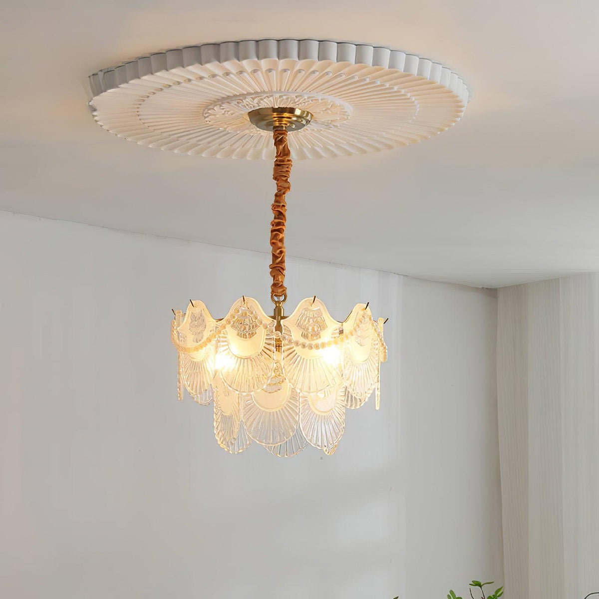 Pearl Glass Shell Chandelier – Modern Copper & Glass Pendant Light for Dining Room and Living Room