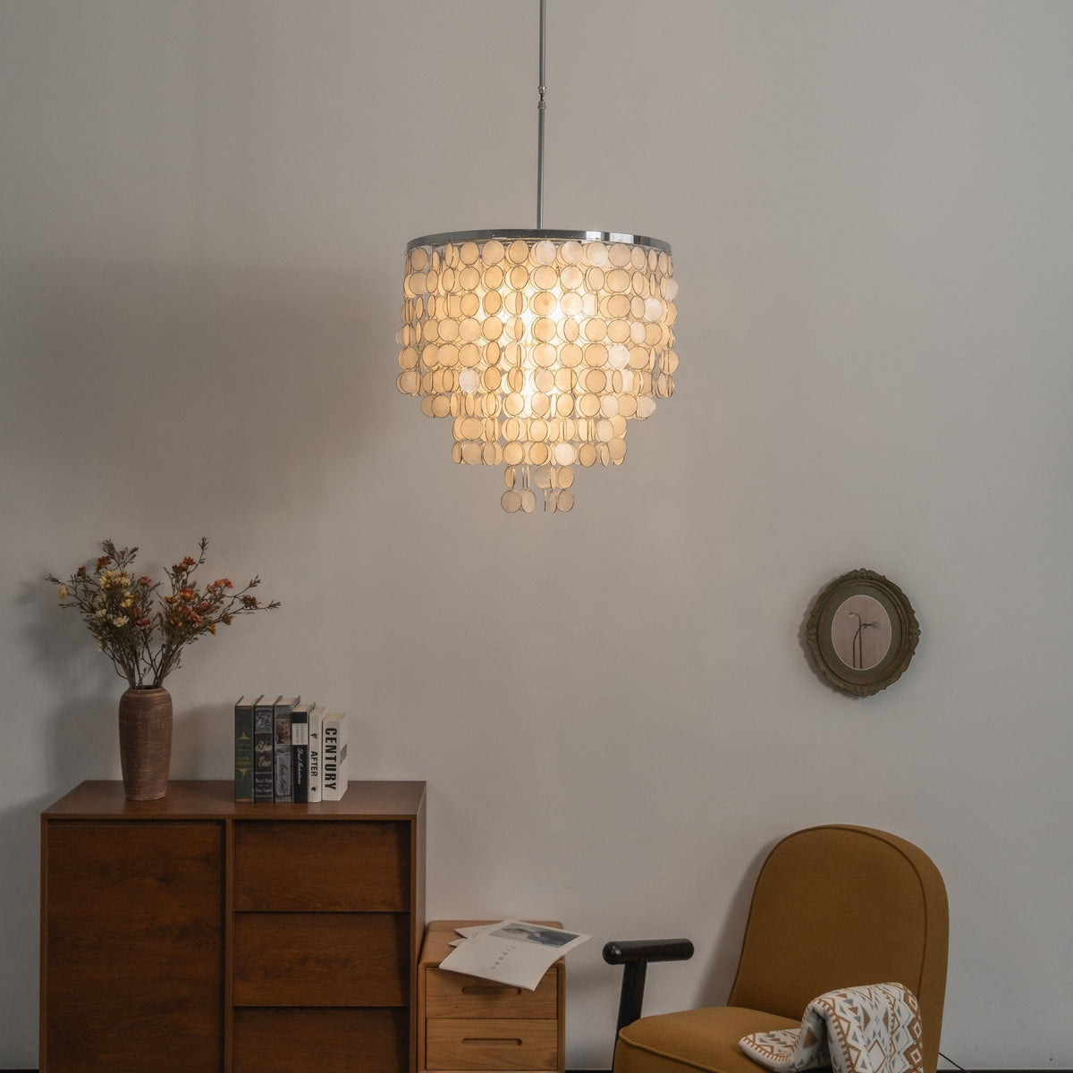 Pearl Shell Chandelier – Natural Shell Disc Pendant Light for Coastal Interiors