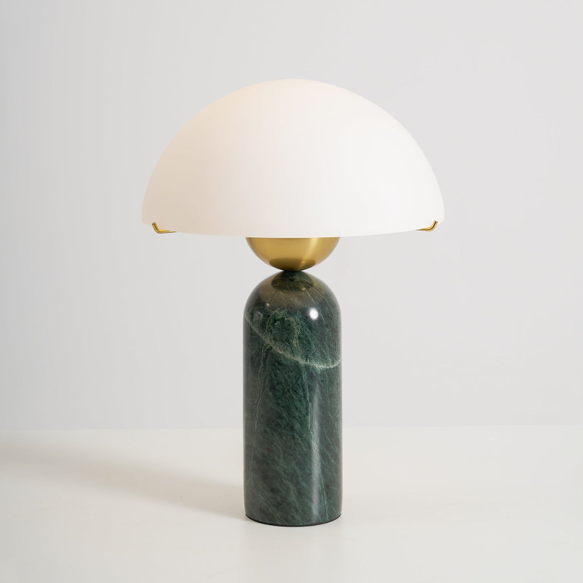 peono-table-lamp